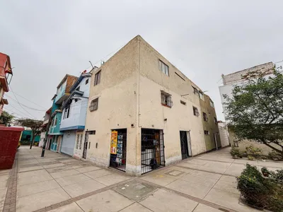 Venta de Casa en Santiago de Surco - Lima 6 Dormitorios 
