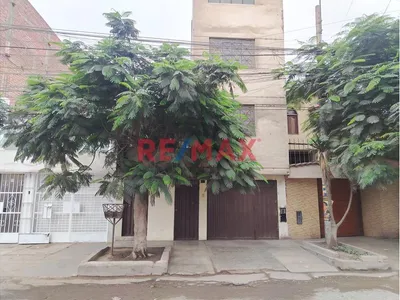Casa en venta · Sta. Teresita del Nino Jesus 958, San Martin de Porres · 507 m², 15 dorm.