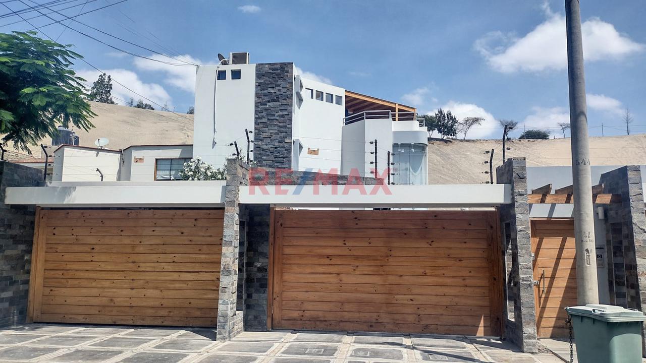 Venta De Casa En Condominio En La Res. La Angostura