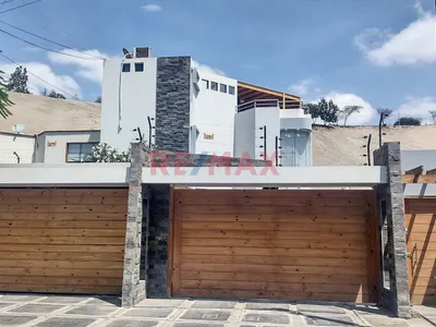 Venta De Casa En Condominio En La Res. La Angostura