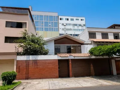 Venta de Casa en San Borja - Lima 4 Dormitorios 