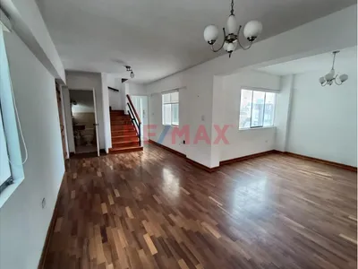 Vendo Hermoso Duplex Con Cochera En San Borja