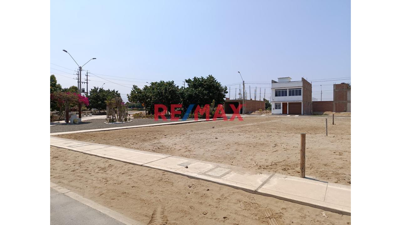 Terreno En Toda Una Esquina