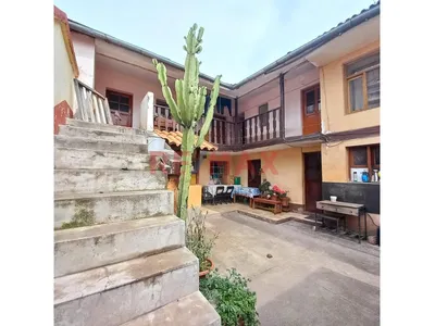 🏗️ Oportunidad De Inversión – Casa Como Terreno En Av. Collasuyo, Cusco