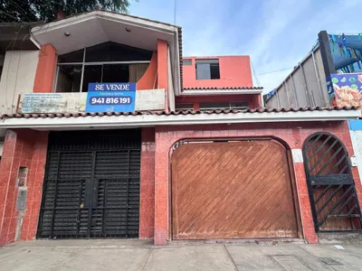 Venta de Casa en Chorrillos - Lima 4 Dormitorios