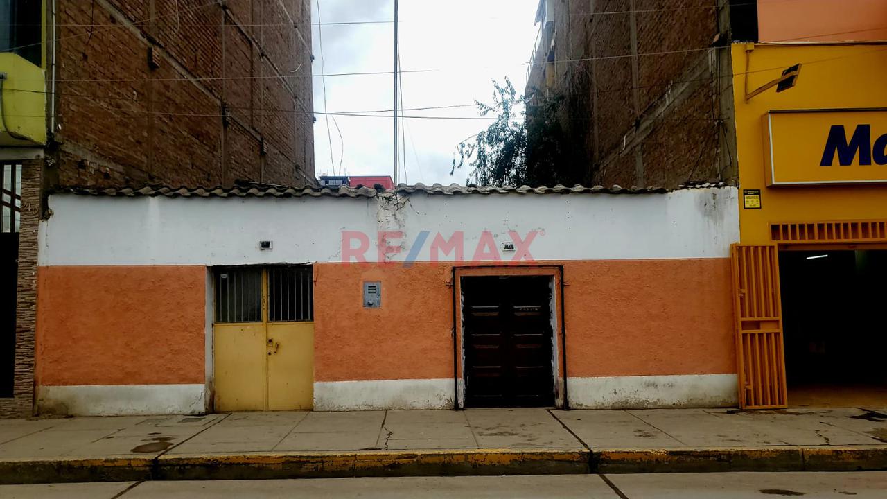 🏢 Venta De Propiedad Comercial En El Centro De Huancayo – Ubicación Estratégica