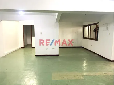 Alquiler Local U Oficina En San Juan De Miraflores - Justo Naveda 1190