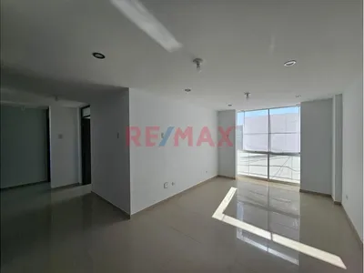 🏡 Amplio Departamento En Tercer Piso Con Acabados En Porcelanato – Cerro Colorado