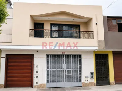 Alquiler De Local Comercial De 100 M² En Urb. Pro, Los Olivos – Excelente Ubicación