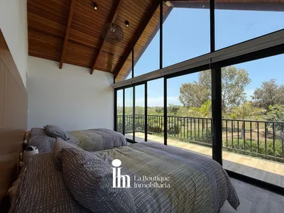 Venta de Casa de Playa en El Carmen - Chincha 7 Dormitorios 