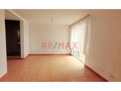 ¡Vive En Surquillo! Amplio Departamento De 3 Dormitorios En 2.° Piso!