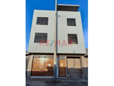 🏡✨ Amplia Casa En Venta – Salaverry ✨🏡