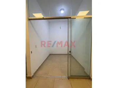 Local Comercial En Plaza De Toros – Área Textil