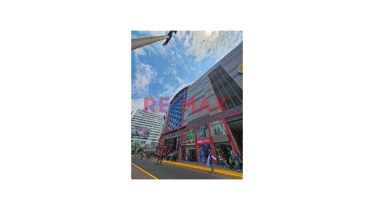 **Local Comercial En Venta – C.C. Gama Moda Plaza, La Victoria**