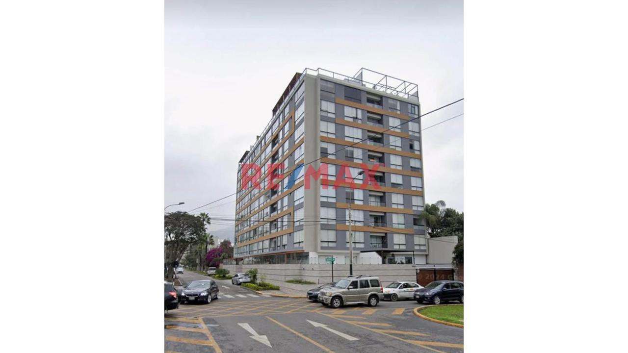 Venta De Moderno Departamento  En Chacarilla Del Estanque
