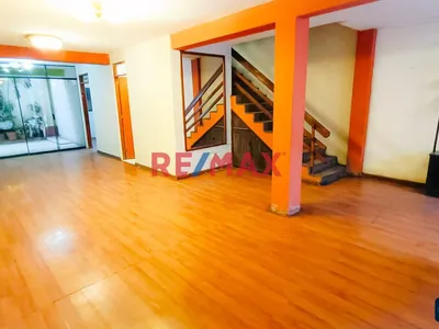 Alquilo Linda Casa En Urb. San Antonio De Carapongo - Lurigancho