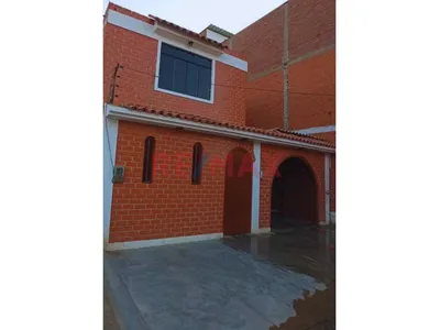 🏡✨ ¡Invierte En Talara! Casa De 2 Pisos Con Cochera, 4 Habitaciones Y Ubicación Estratégica 🚗📍