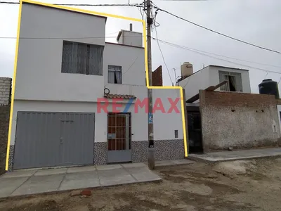 Se Vende Hermosa Casa En El Distrito De Punta Negra  A Pocos Metros De La Playa