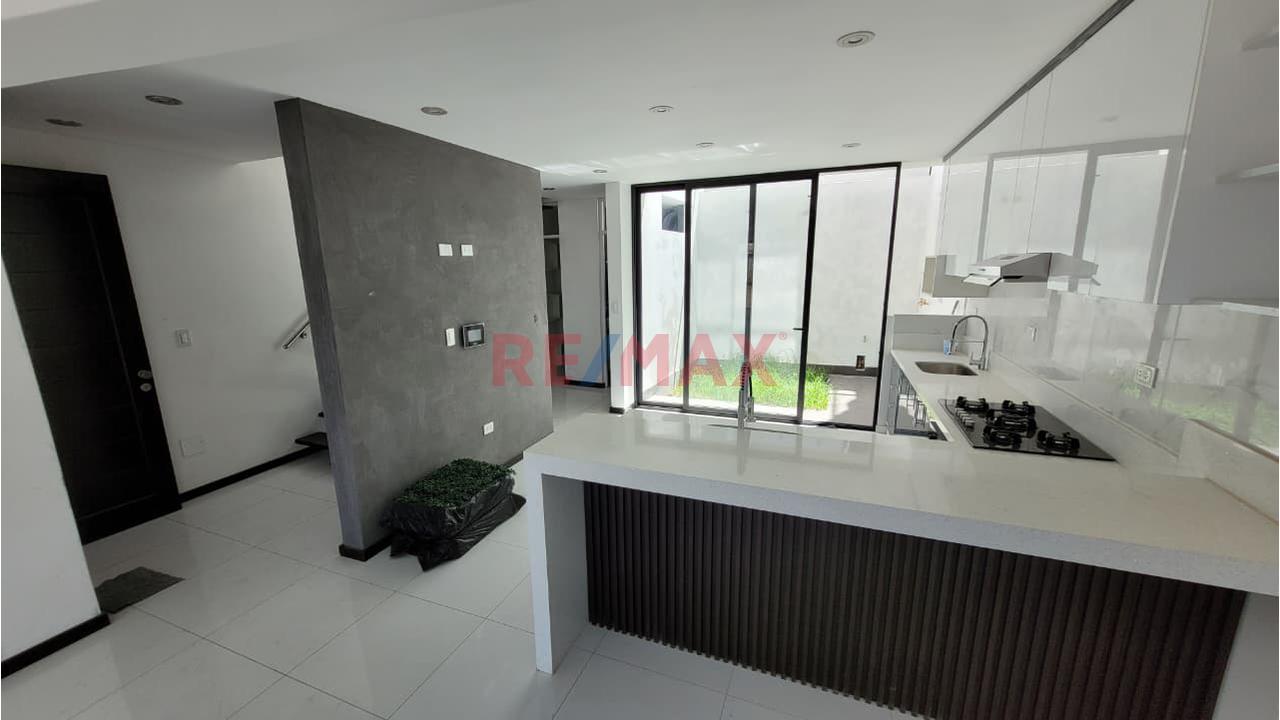 🏡✨ ¡Hermosa Casa En Estreno En Sachaca! ✨🌋 Terraza Privada Con Hermosa Vista A Los Volcanes