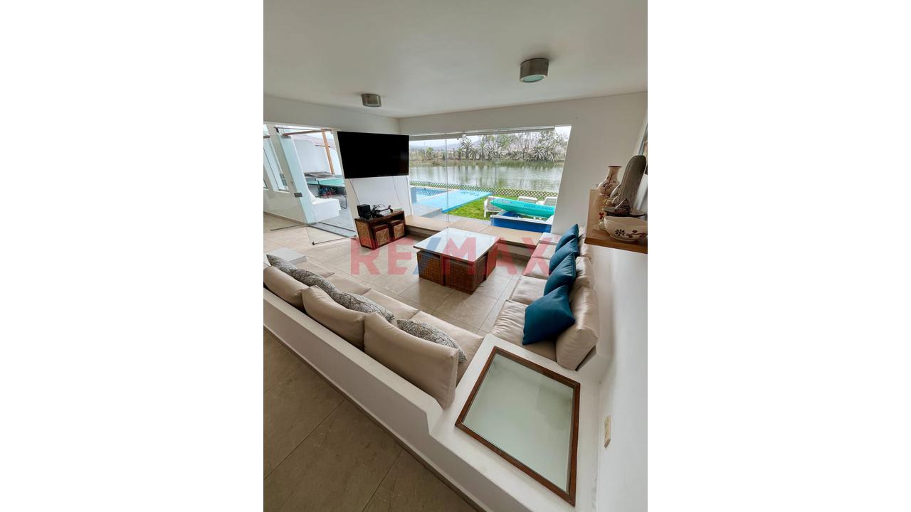 Venta De Casa De Playa En Condominio Las Lagunas De Puerto Viejo