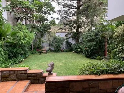 Venta de Casa en Miraflores - Lima 4 Dormitorios 