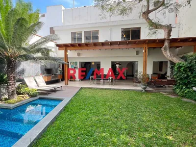 Preciosa Casa En Venta En San Borja Limite Con San Isidro (Urb. Corpac) Con Jardin Piscina Y Todo Lo Buscas ✨