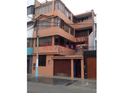 Vendo Departamento Primer Piso Con Cochera Urb, Sima - La Perla