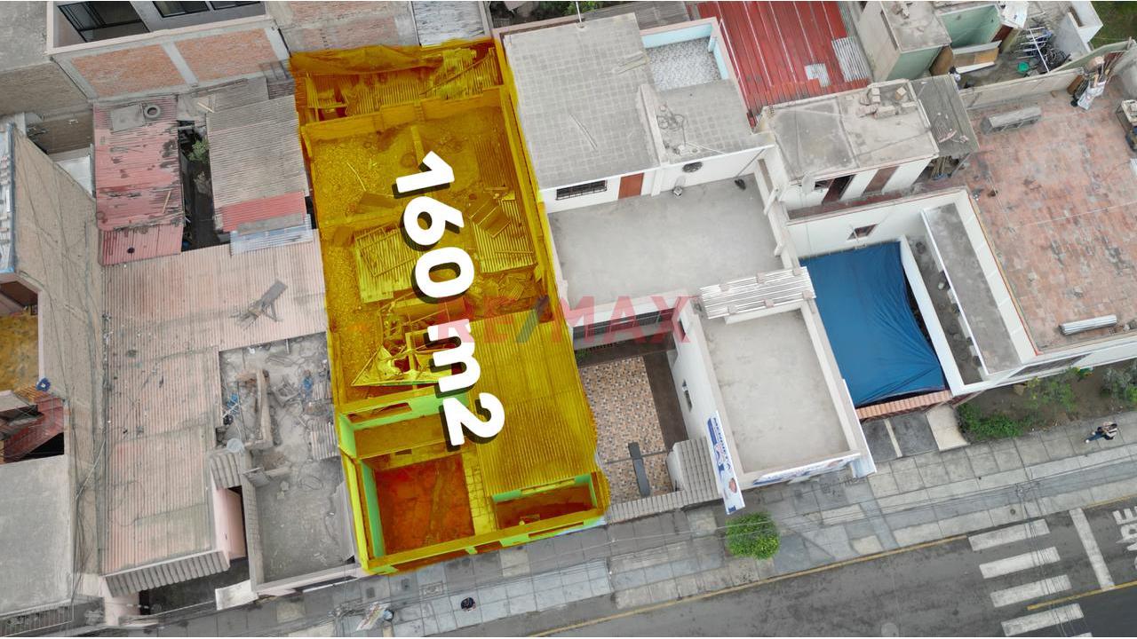 Se Vende Casa En San Juan Miraflores Como Terreno