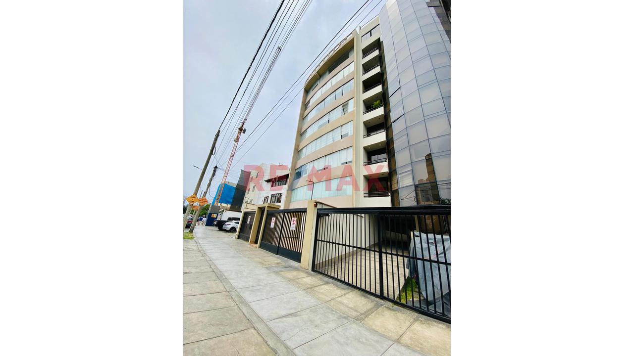 Duplex De Lujo En Venta Con Vista Al Mar En Exclusiva Av. Reducto - Miraflores