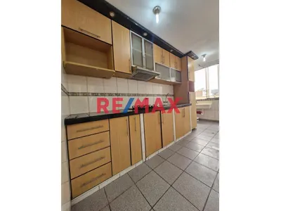 Alquiler | Departamento De 80 M² En Lince