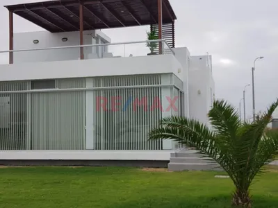 Casa De Playa En Costa Palmeras En Alquiler