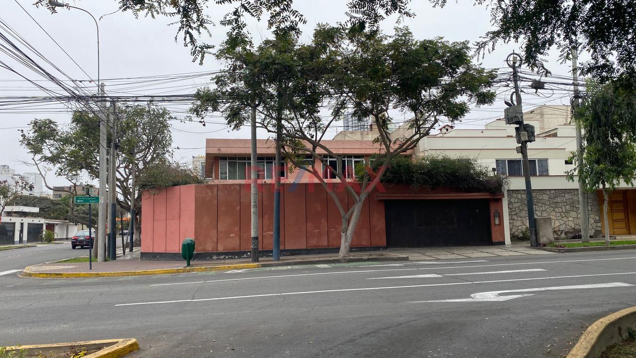 Oportunidad Única! Vendo Casa Como Terreno – 500 M² – San Isidro