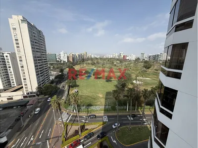 Vendo Amplio Departamento En San Isidro Frente Al Club El Golf