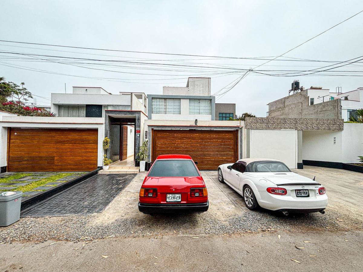 Venta de Casa en Chorrillos - Lima 3 Dormitorios 
