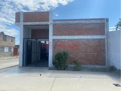 Amplio Local En Alquiler En Av. Progreso De Castilla