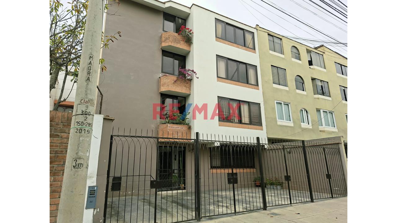 Acogedor Depa Semiamoblado En Av. Vicus - Surco