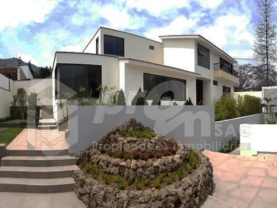 Venta de Casa en La Molina - Lima 5 Dormitorios