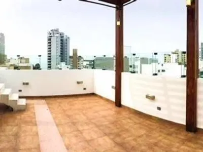 Venta de Departamento en Miraflores - Lima 3 Dormitorios