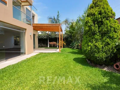 Venta de Casa en La Molina - Lima 6 Dormitorios