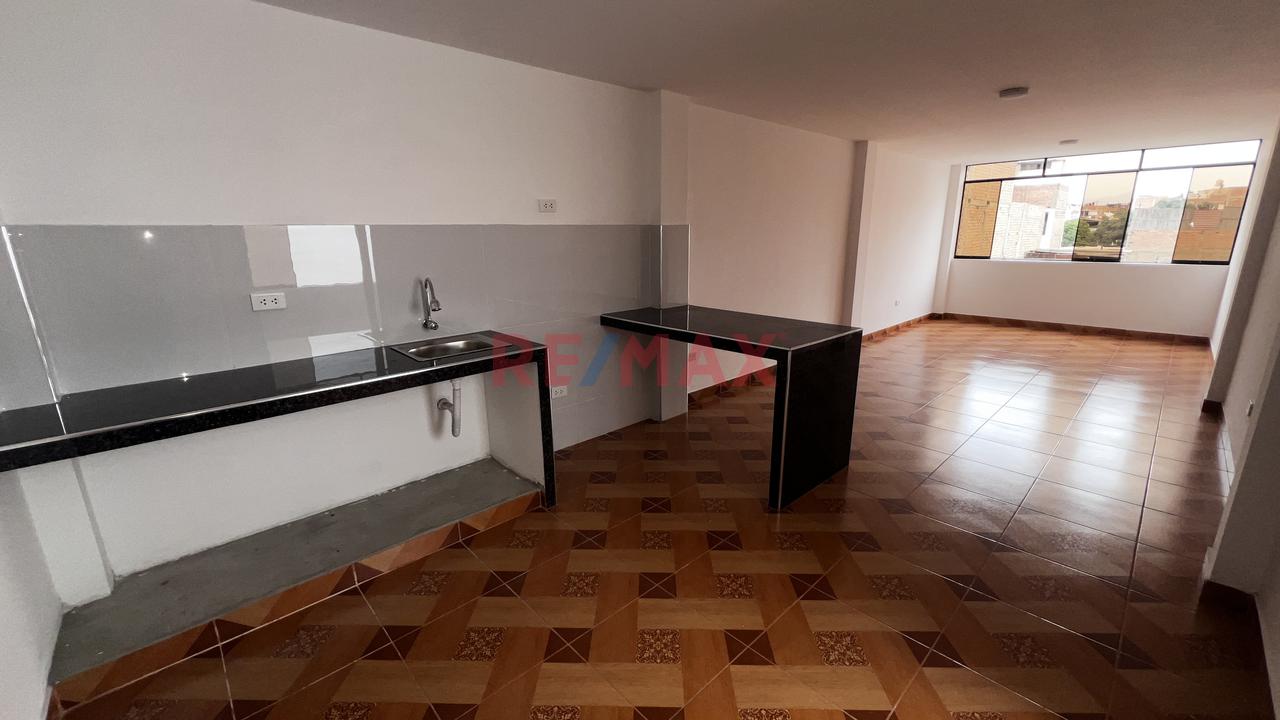 Venta De Dpto En 3Er Piso + Aires A Un Paso De La Av. Pacasmayo Y Av. Canta Callao, Smp
