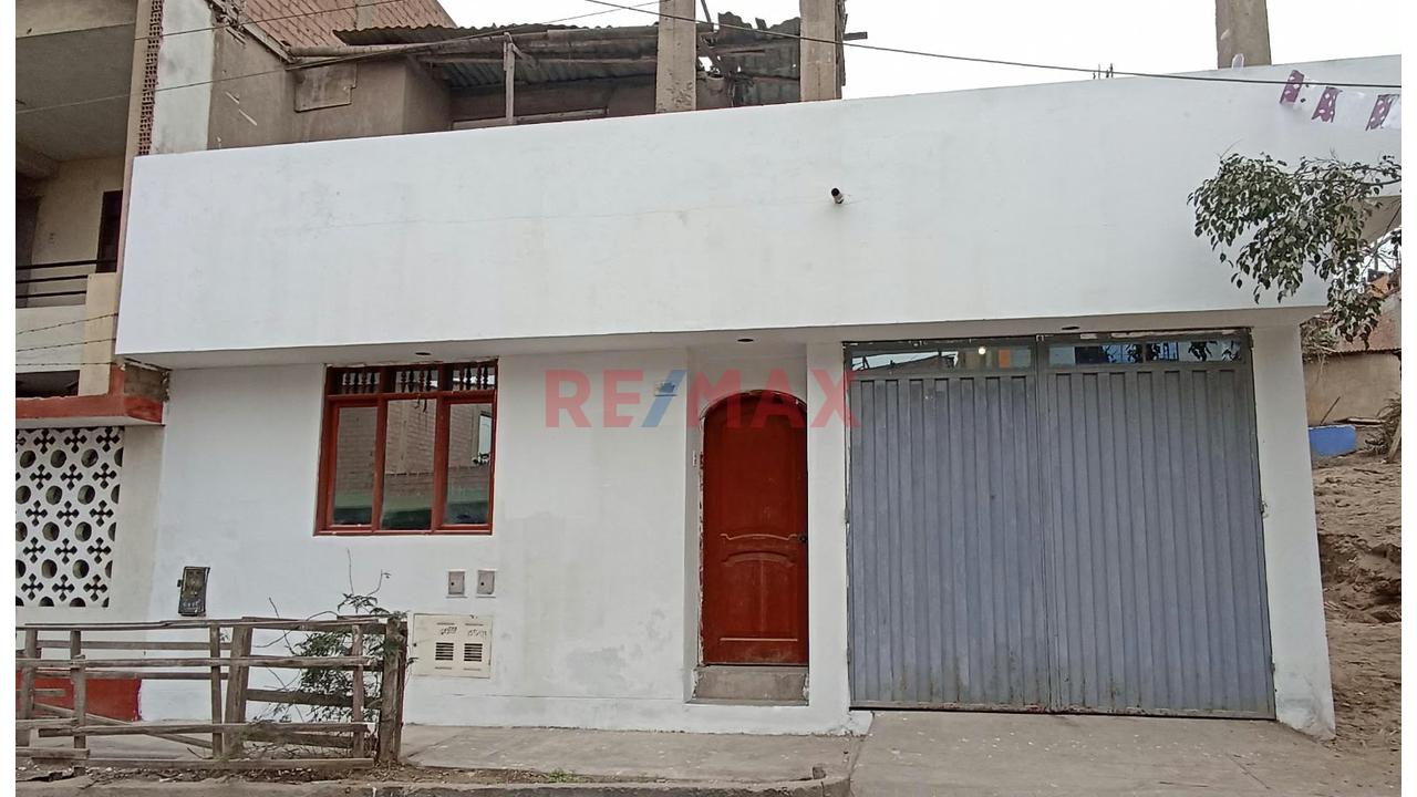 Casa Doble Frente 160M Al Lado De Parque A 6 Cdras De Panamericana Norte