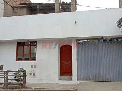 Casa Doble Frente 160M Al Lado De Parque A 6 Cdras De Panamericana Norte