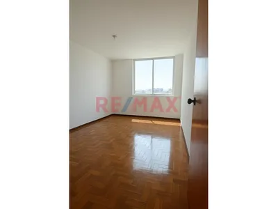 Venta De Oficina/Departamento – Zonificación Industria–Vivienda San Luis – Ubicación Estratégica Frente Al Estadio Municipal