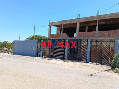 Excelente Terreno En Venta En La Exclusiva Urb. Villa Del Norte - Con Doble Frente - Accesos Independientes