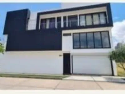 Venta de Casa en - Huancayo 3 Dormitorios 