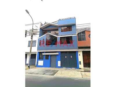 Venta De Amplia Casa En Los Ficus Santa Anita