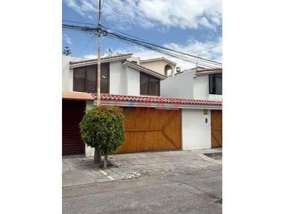 Vive Vallecito - Casa Con Amplios Espacios Y Excelente Ubicación