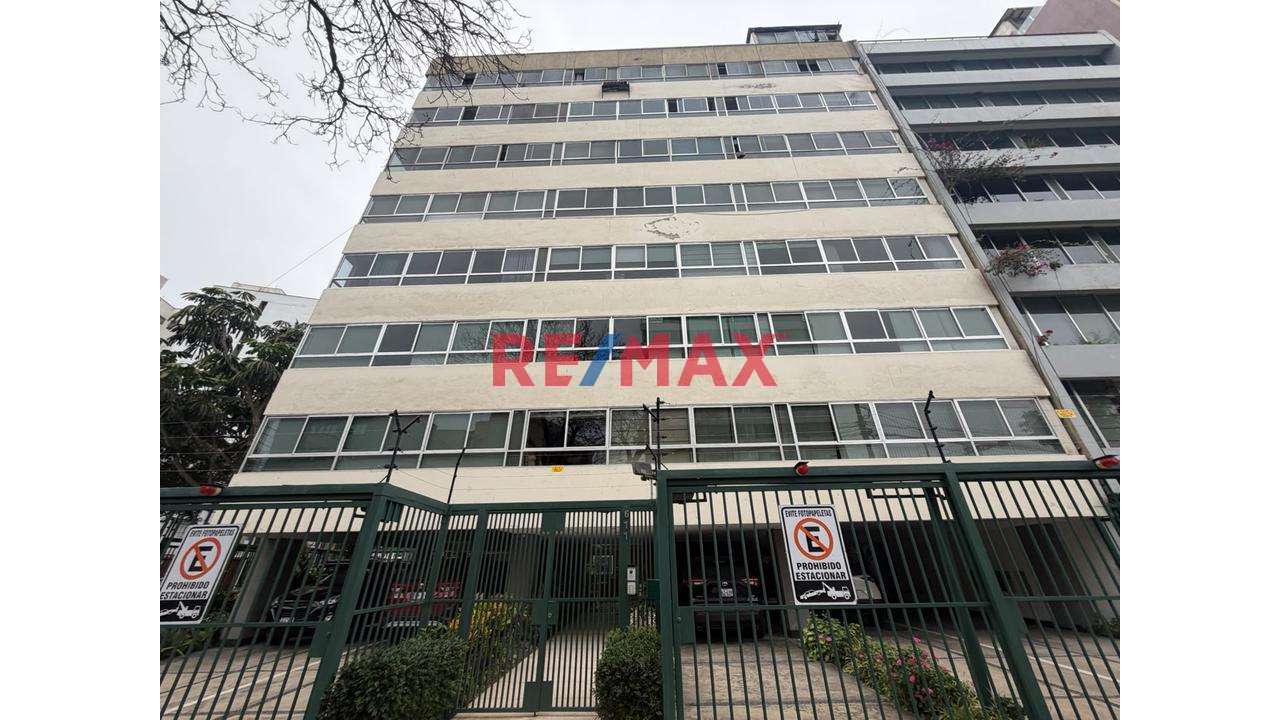 Exclusivo Duplex En Pleno Corazón De Miraflores, Cerca A Larcomar.
