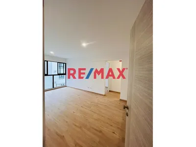 Alquilo Flat En Estreno De 2 Dormitorios Incluye 1 Cochera - Miraflores!
