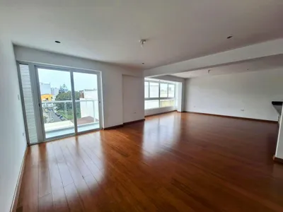 Departamento en venta · Augusto Angulo 300, Miraflores · 221 m², 3 dorm.